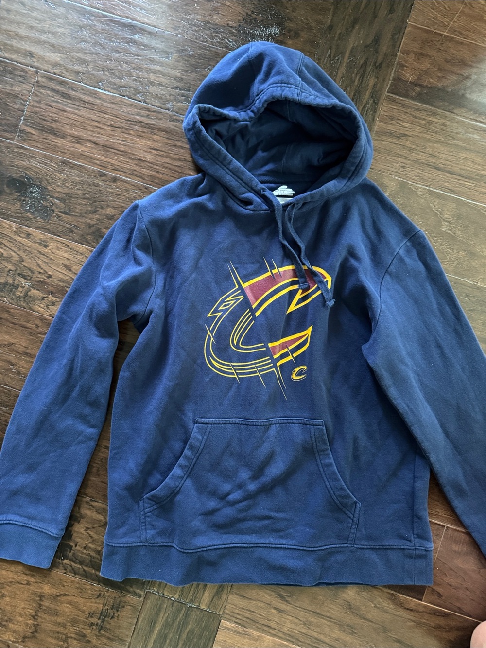 Fanatics Cleveland Cavs Navy Hooded Sweatshirt with Logo mens large